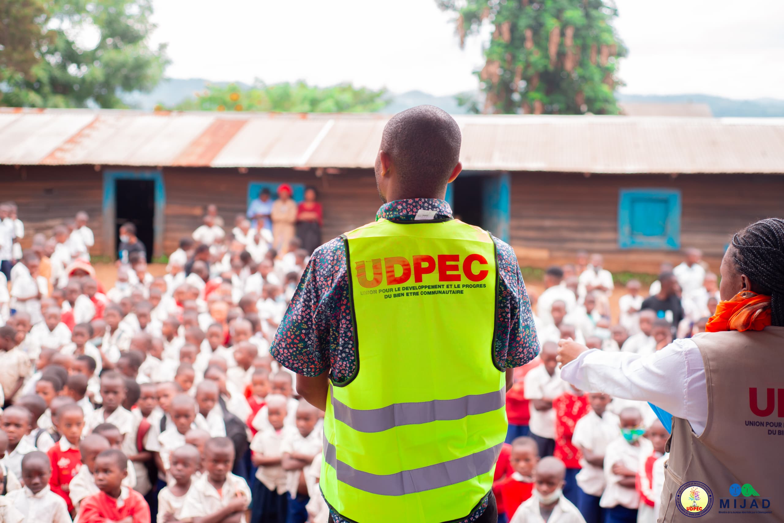 Sensibilisation des élèves contre la maladie à virus Ebola avec UDPEC